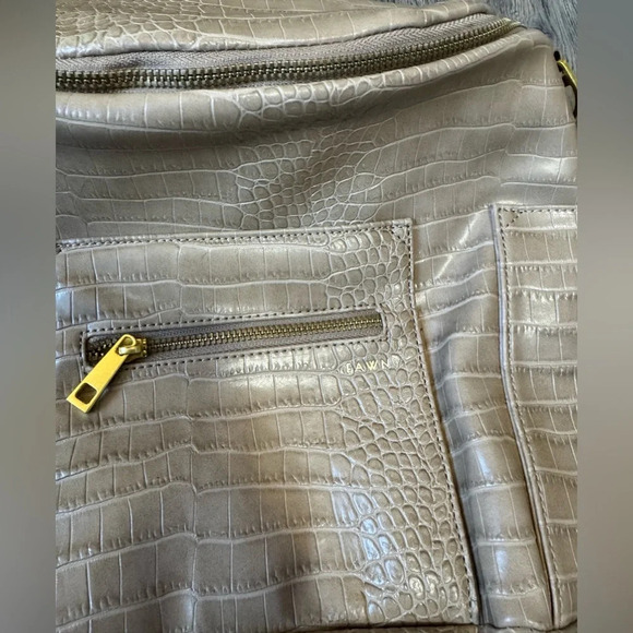 Fawn Design The Original Croc Latte Mini - Picture 4 of 5